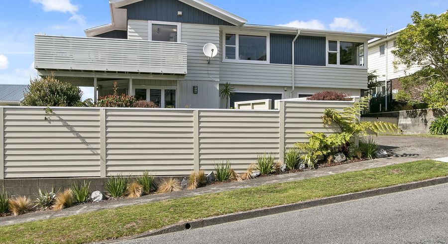Free property data for 19 Panorama Grove, Harbour View ...